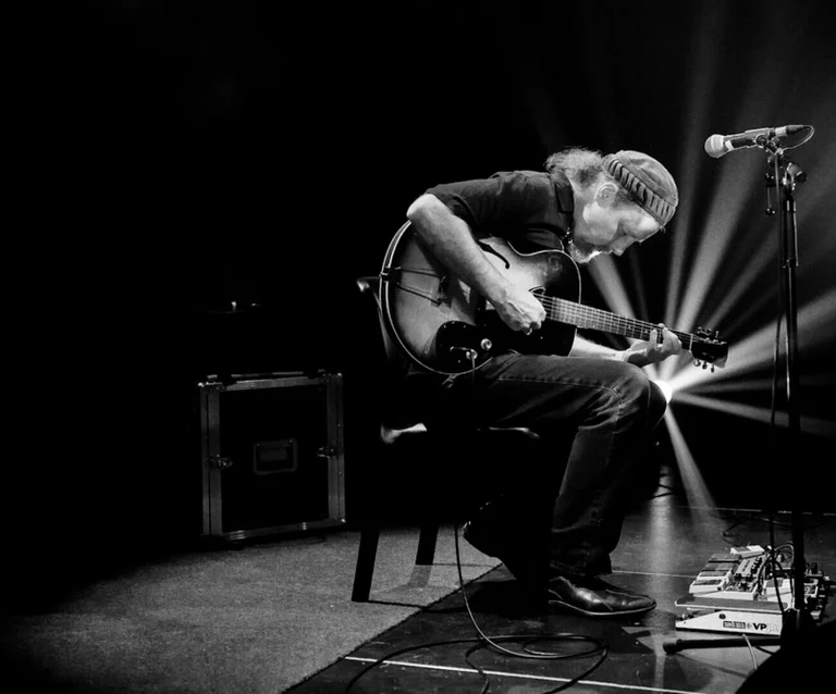 Sir Richard Bishop (Sun City Girls)