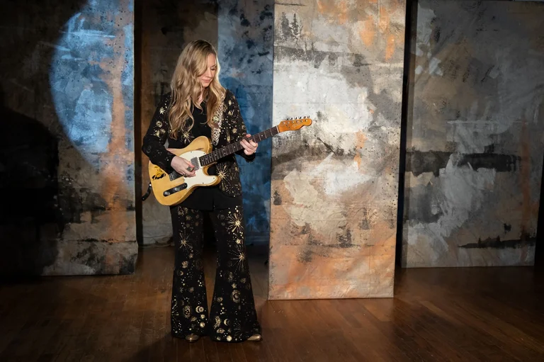 Joanne Shaw Taylor with Bywater Call