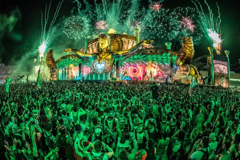 Festival: Electric Daisy Carnival (EDC) Las Vegas